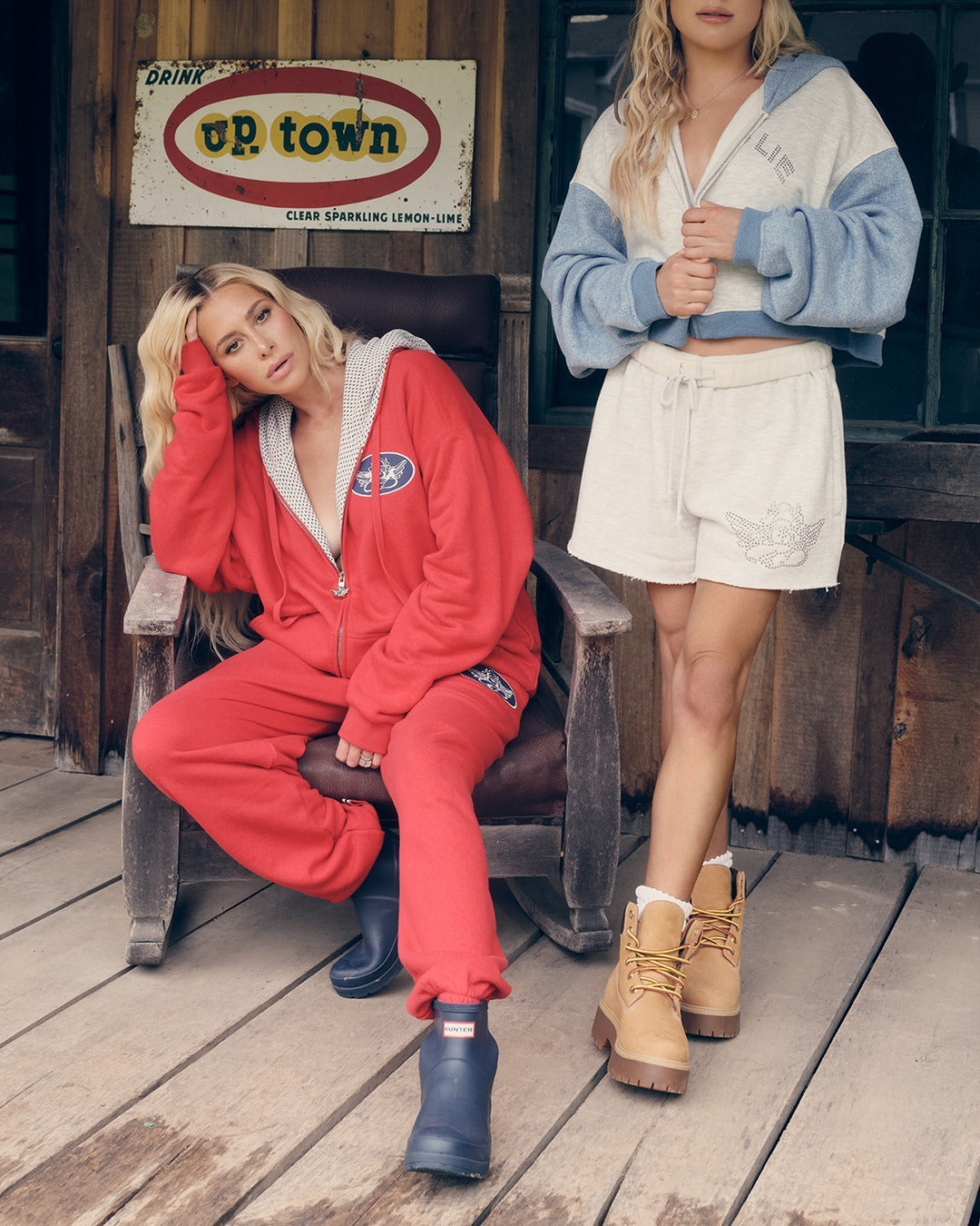 1-800 Heathered Basic Short