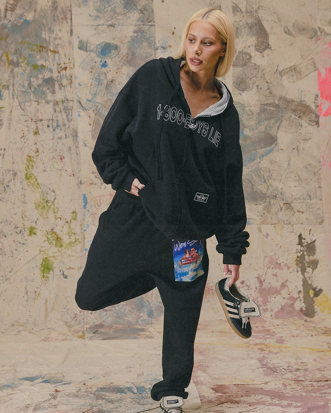 Disconnected 1-800 Kimmy Pant