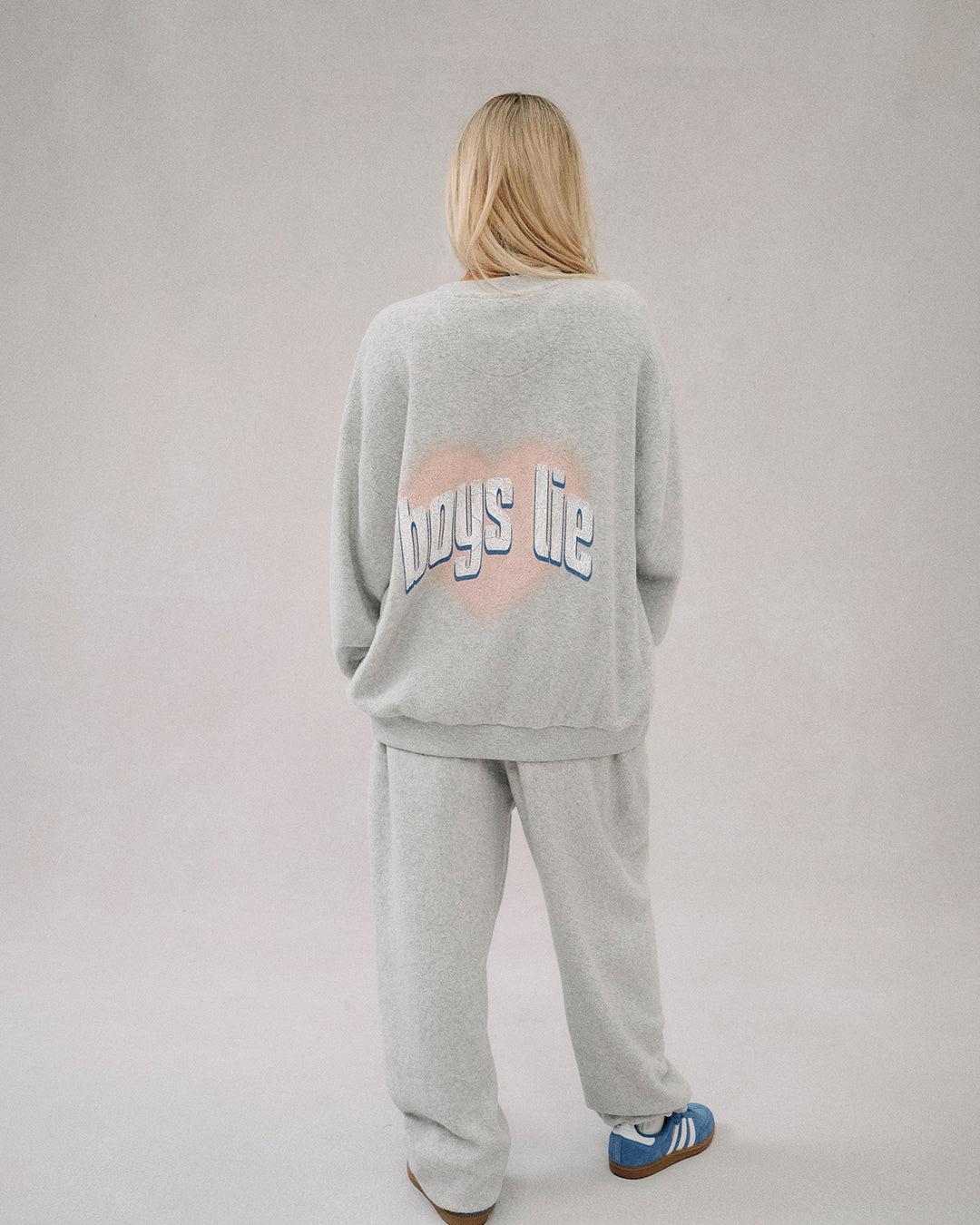 Charmer Kara Crewneck